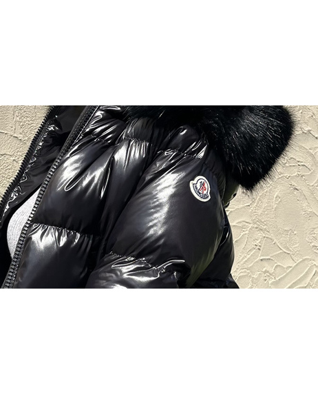 【MONCLER】MONCLER LAICHE SHORT PARKA（ライチェ　ショート パーカー）